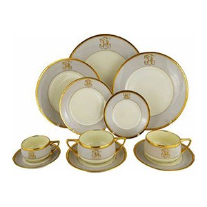 Crockery Item & housekeeping material supplier in noida Jayshree Trading